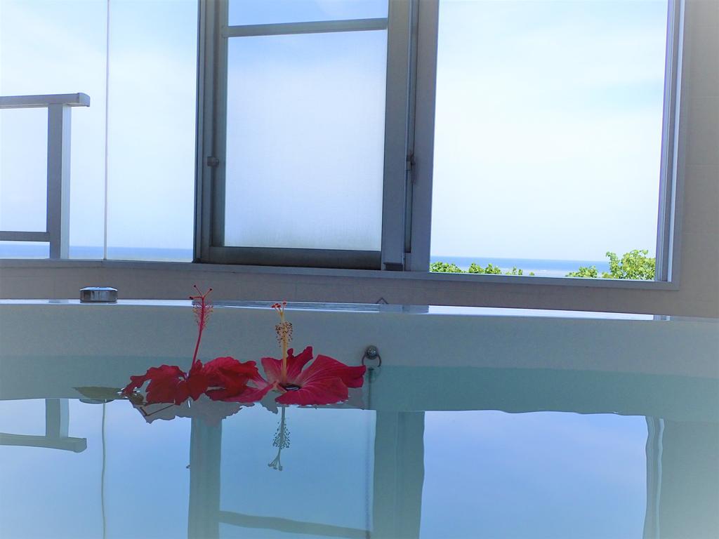 Seaside Klatch -Villa&Sauna- Ishigaki  Экстерьер фото